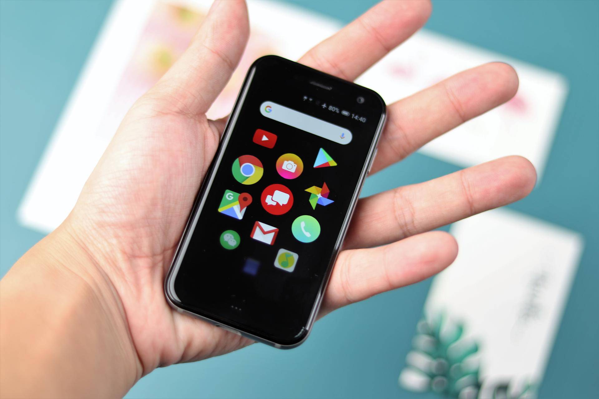 小到没朋友 palm phone上手体验测评 国产小屏手机这次要羞愧了