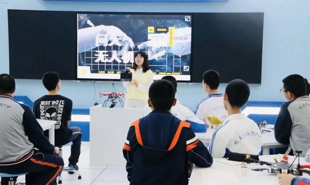 五大学科竞赛一等奖满贯，成都教科院附中如何2年实现飞跃？