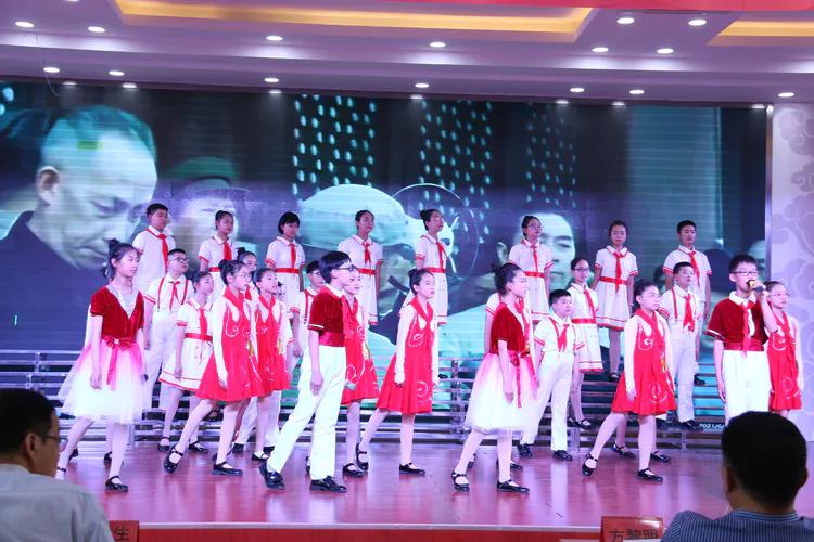 赤峰市教职工主题征文和学生手抄报评比活动暨第26届“文苑杯”