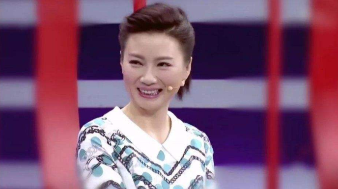 美女教授杨雨：李清照是我偶像，“好酒、好赌还好色”