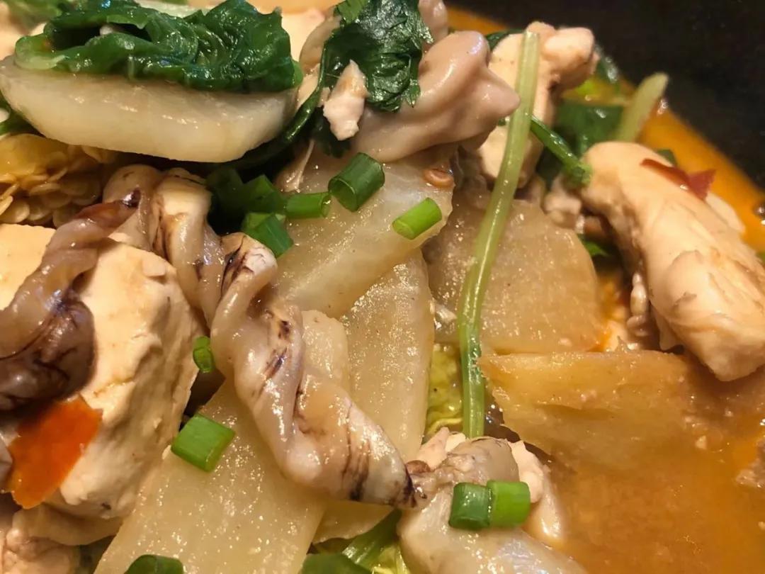湖北人最爱的红烧鱼杂火锅，这种美食天越冷吃起来越过瘾