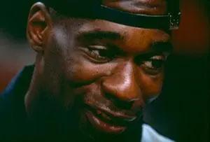 NBA纪实连载57：打球最暴力的大前锋雨人坎普，乔丹眼中最硬大前