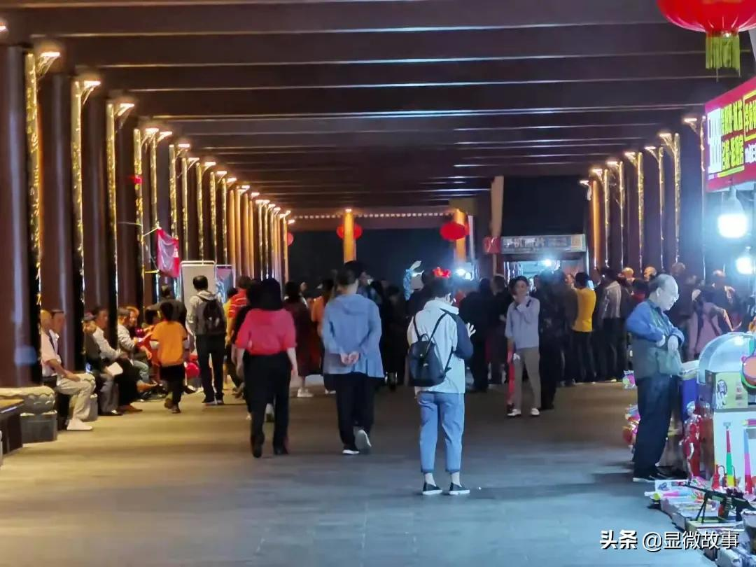 恩施“风雨桥”的老人歌手们:5元钱,让所有人听我唱歌