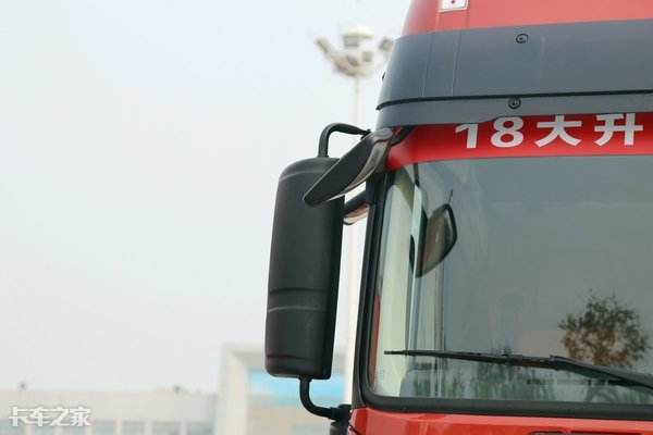550马力牵引车只要38万，详解福田欧曼9系重卡
