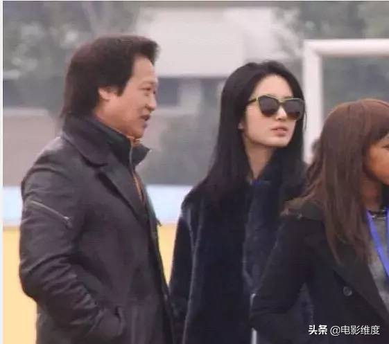 27岁杨采钰，嫁给大30岁富豪陈金飞，这样的爱情一言难尽 第25张