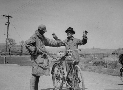 1984年湖北一农村妇女去世，28年后孙子查阅史料：奶奶身份不简单