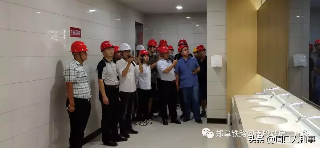 周口东站:进入内部装修装饰阶段!
