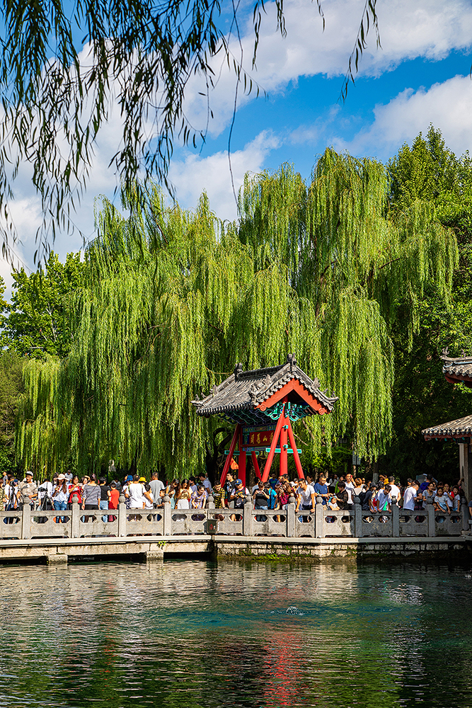 泉城故事:趵突泉来鹤桥上"仙鹤报恩"的传说