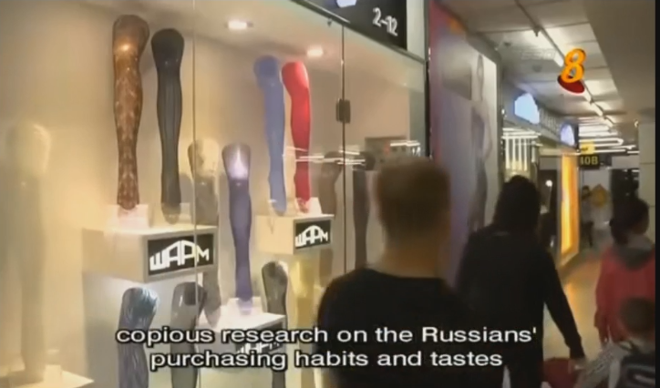 在中俄边境，中国的商品太受俄罗斯人追捧了，特别是丝袜！纪录片