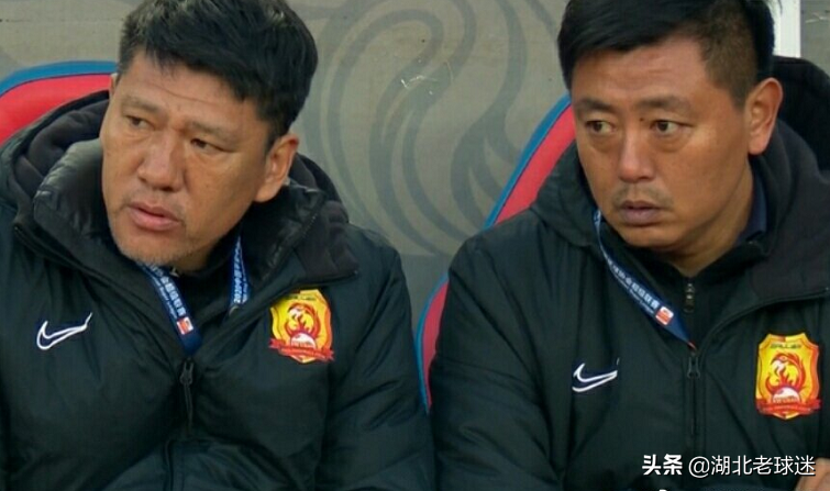 阿尔伯特足球教练(武汉最佳教练员！外教遇到了卓尔式问题，但没有犯国产教练组的错)