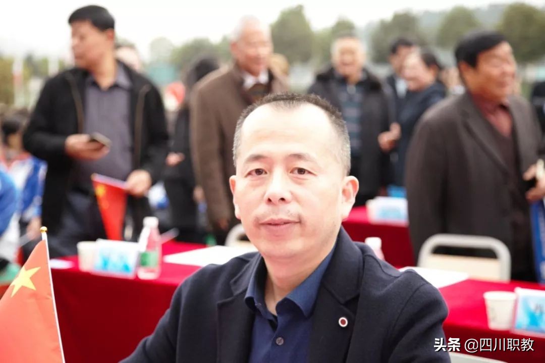 四川核工业技师学院建校四十年，铁娘子“绣花焊”赵金凤重回母校