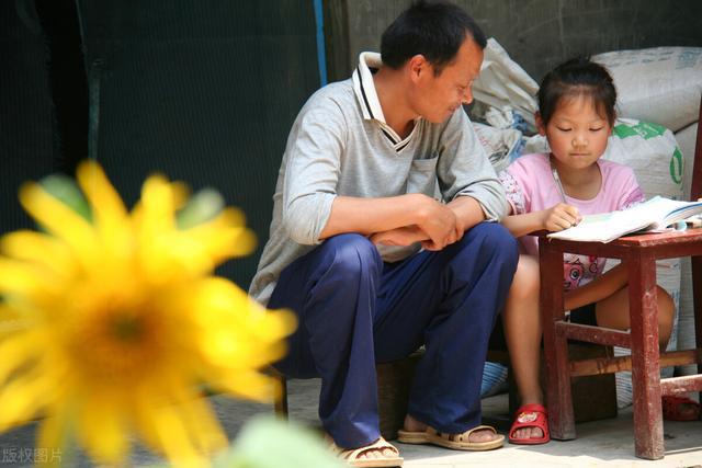 高考落榜的曹晓洁：复读385分读专科，没毕业就被3家跨国公司争抢