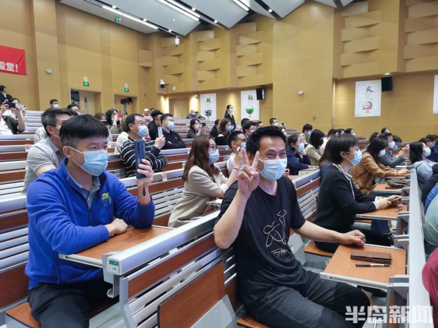 热点公办初中报录比持续走高，民办初中冰火两重天！青岛小升初第一志愿派位结束