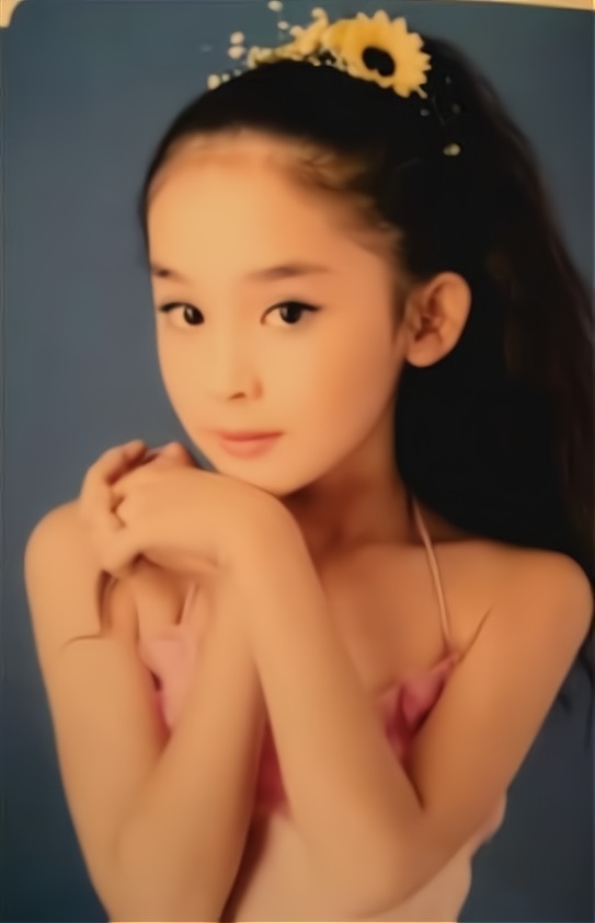 同是新疆籍女星，热巴和娜扎，被喜欢和被黑原来早已注定