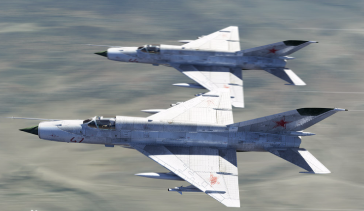 埃及空军有20000人,配备120架米格21战斗机,80架米格19战斗机,150架