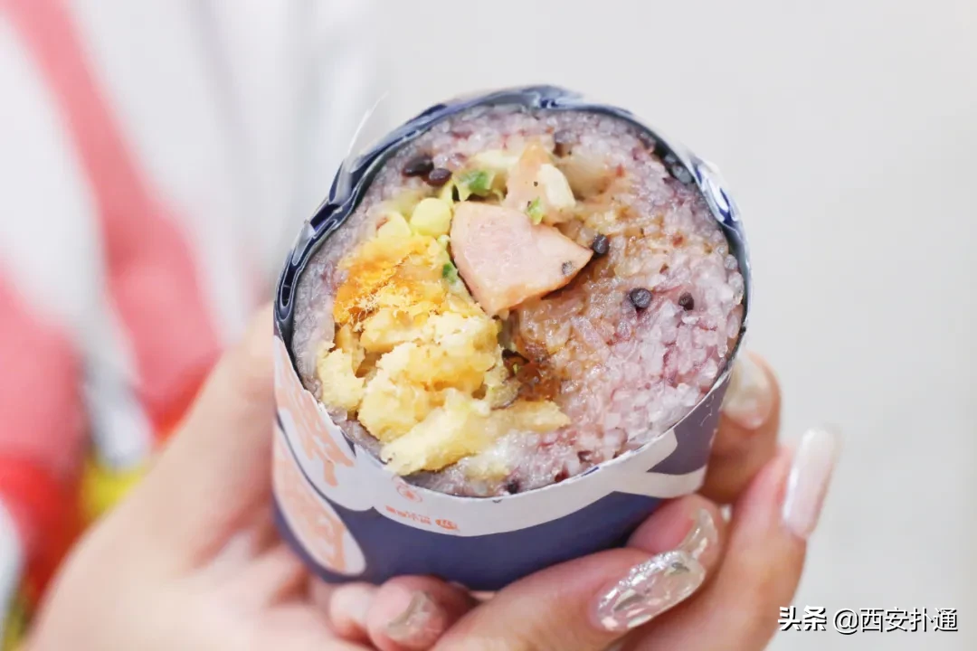 一口气吃光17款招牌！陕西开一家火一家的饭团到底有多牛？