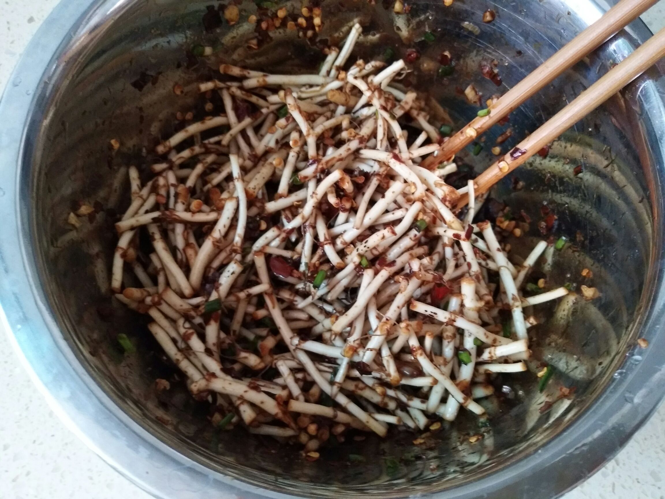 鱼腥草根的功效与作用吃法,鱼腥草根的功效与作用-友友