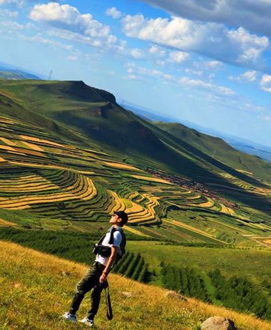 政治新匠师丨云阳：用严谨治学，用幽默教学