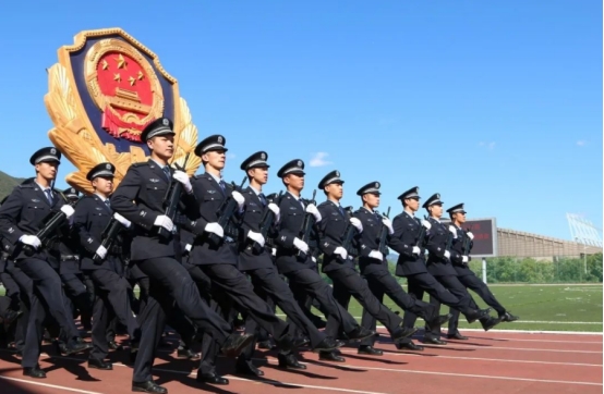 北京很“低调”的二本大学，本科生99.79%成为公务员，适合中等生