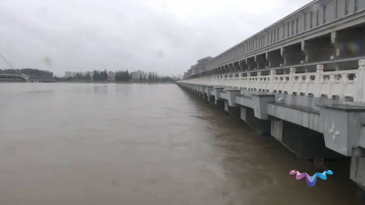 他们是扬州高分考生；又一所小学揭牌；淮河入江水道行洪加大
