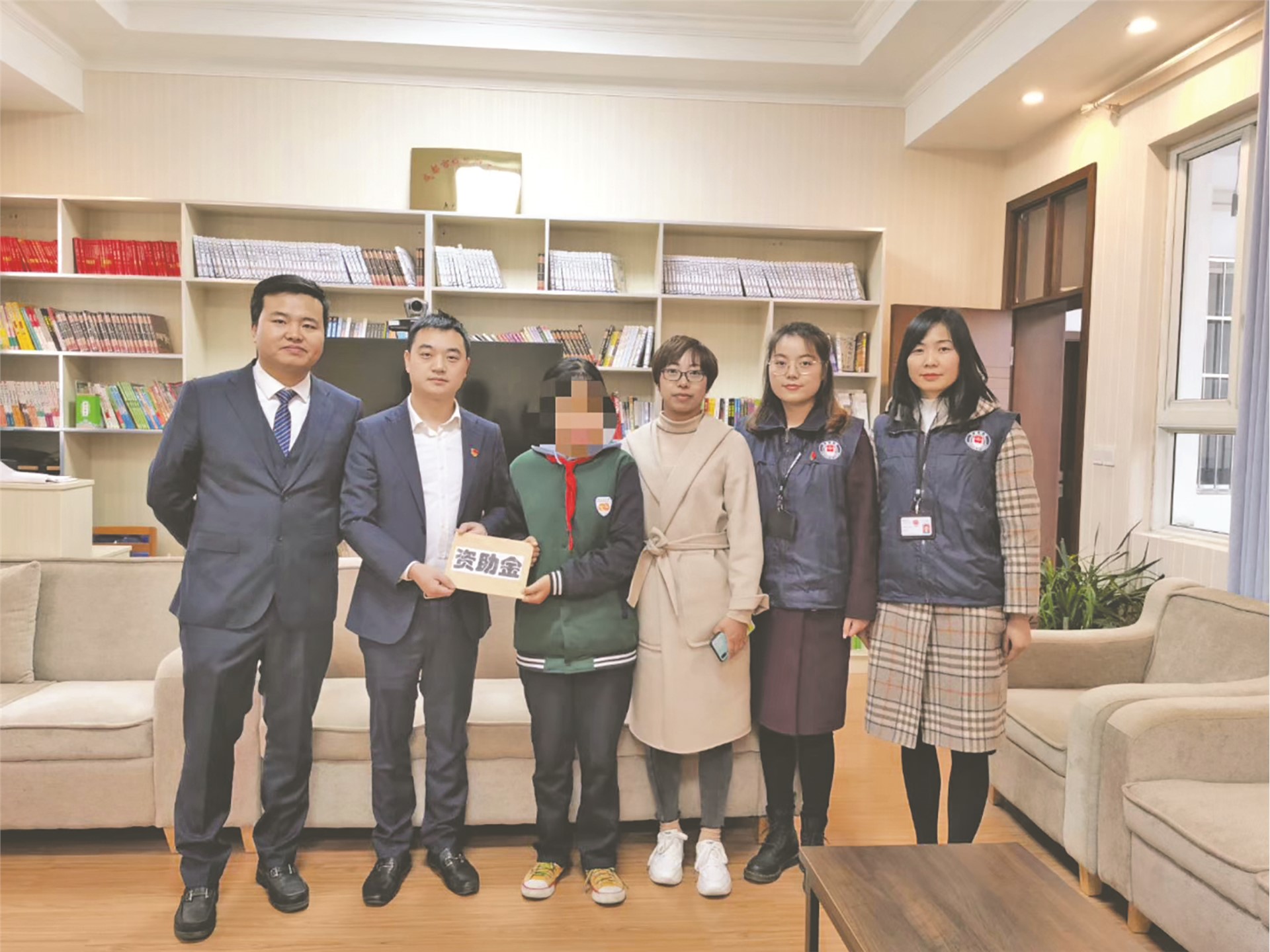 不忘初心，做法治郫都的“守护人”——记区律师行业综合委员会委员、四川秉济律师事务所党支部书记曾欢