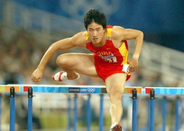 刘翔为什么不跑100米(为什么同样是速度比拼, 刘翔却没有参加100米比赛呢?)