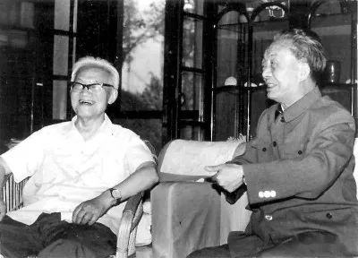 走过青果巷的艾青，收获了爱情也留下了《常州》诗篇