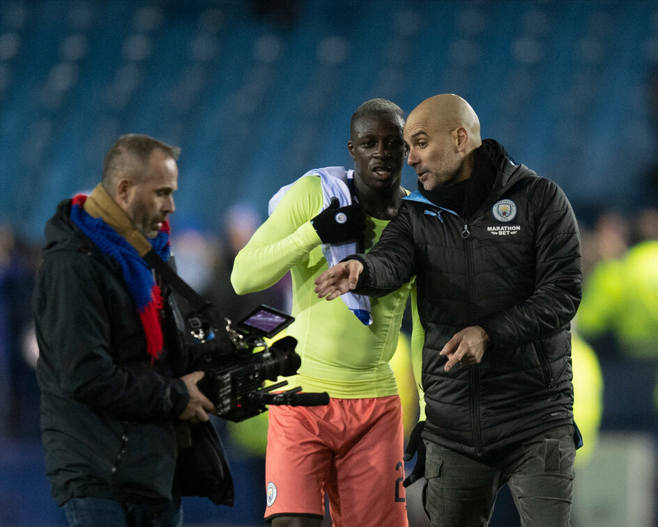 门迪为什么不能踢英超（曼城昔日最贵后卫堕落：被指控5宗罪，沉迷于女色，身体都垮了）-趣拿体育