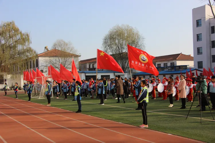 cba啦啦队王浩然(长治市屯留区树人小学顺利举行2019年秋季田径运动会)