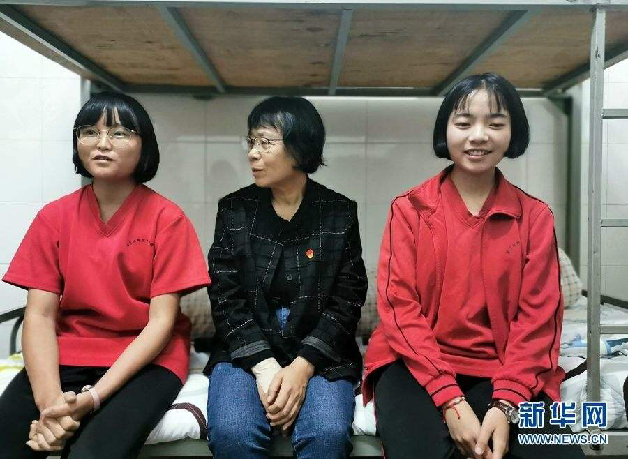 最后一课原型：一条破裤换来所学校，她让1800名女孩走出大山