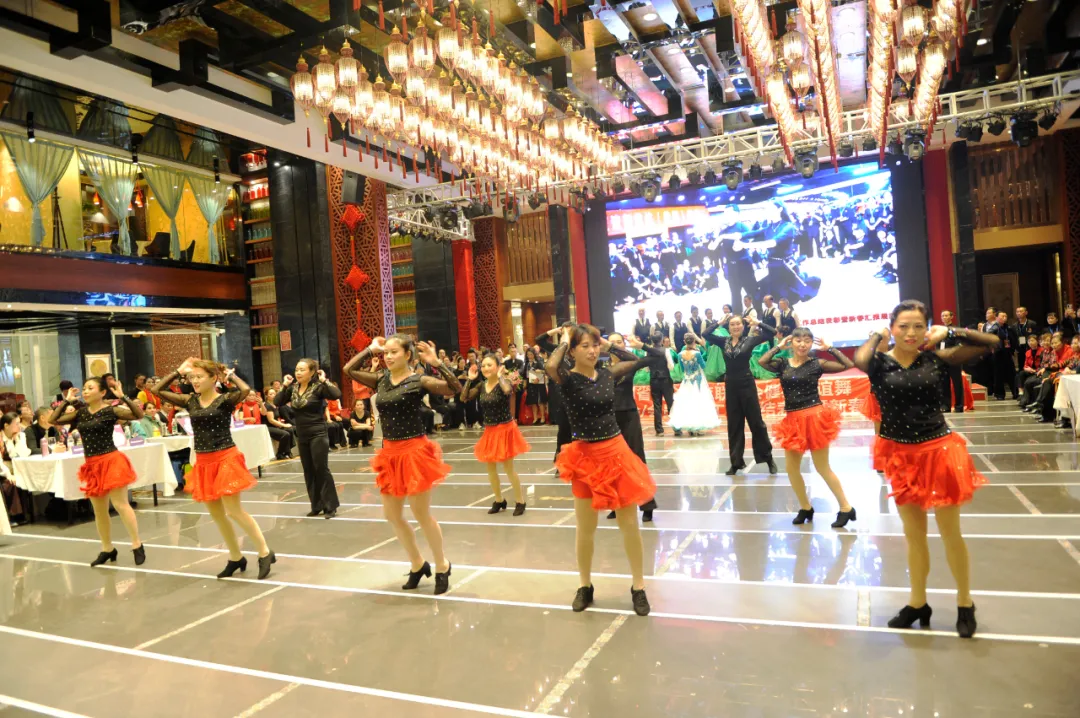 四川省健身交谊舞地区工作委员会及会员单位新春汇报展演活动