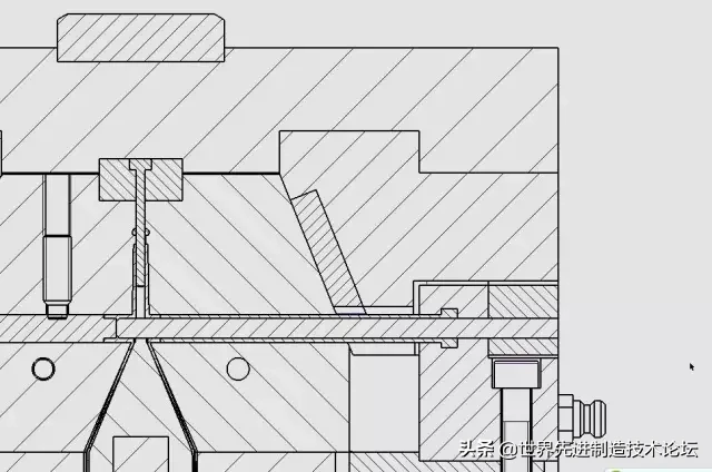 这个经典模具结构：4 面滑块+动模缩芯，无数人搞不定