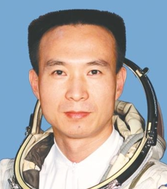 中国人民解放军航天员大队16名航天员军衔、职务及资料照片