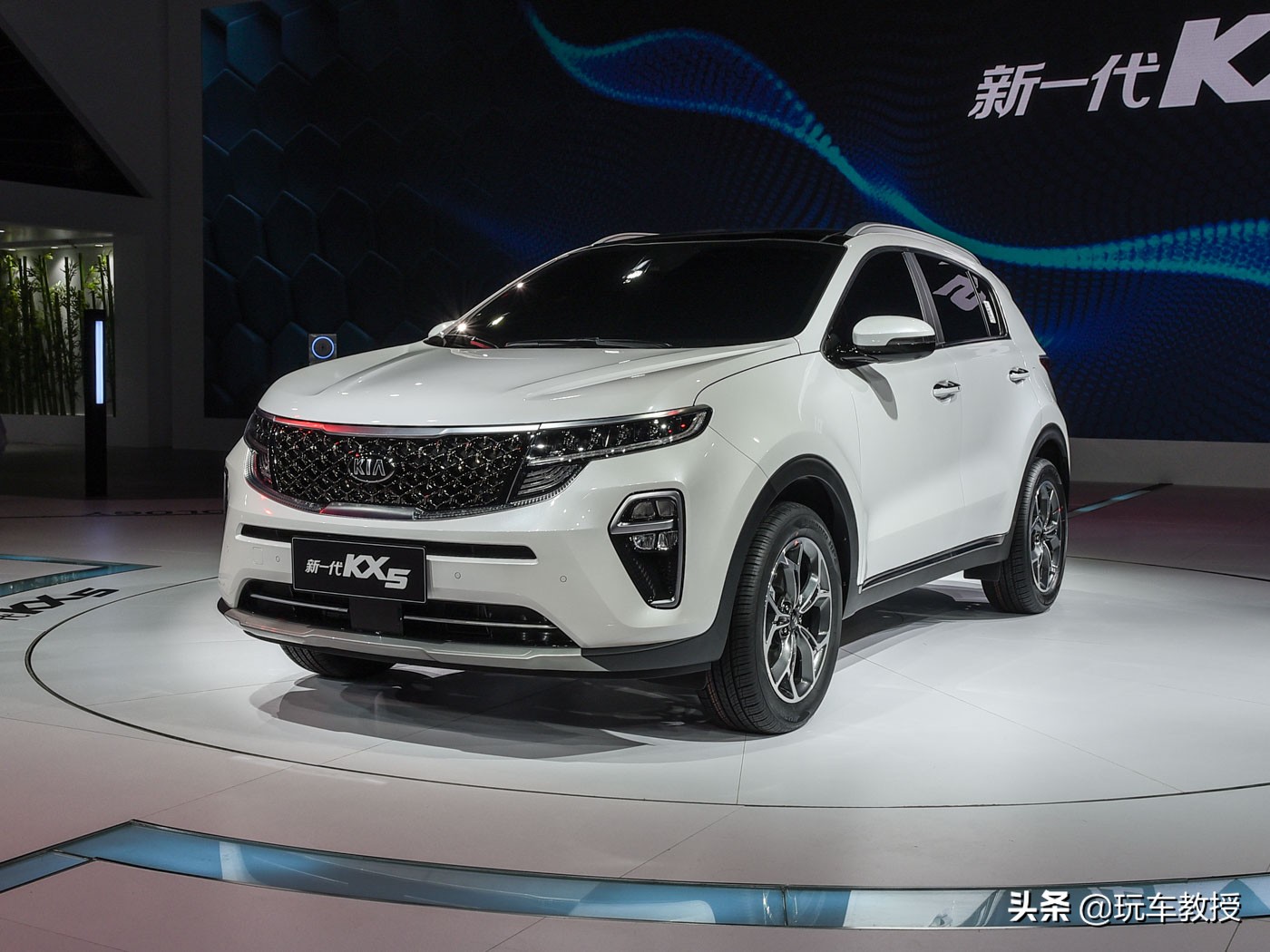 比CR-V更帅 或搭1.5T黑科技发动机 起亚全新SUV狮跑或16万起？