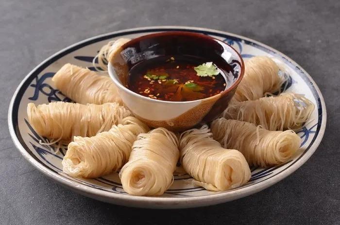 金线油塔泡泡油糕蓼花糖羊肝夹馍干拦臊子面【永寿县】安宫桥大麻花
