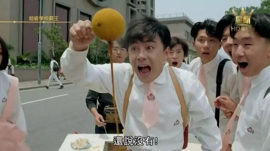 当年为了对抗周星驰，王晶找来了四大天王，片子虽“烂”却能大赚