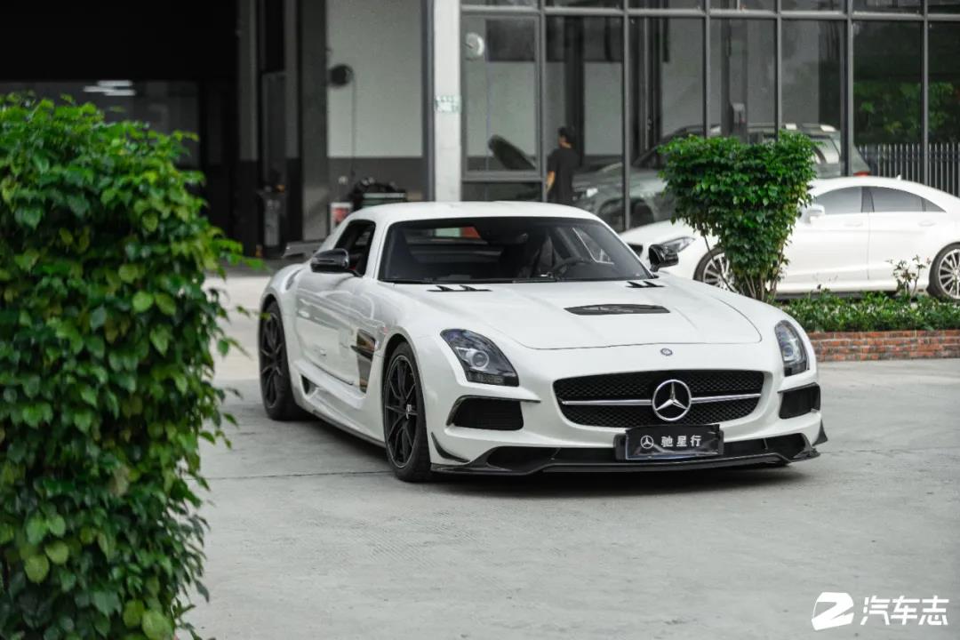 大陆仅十台的SLS AMG Black Series，零距离感受奔驰超跑的巅峰