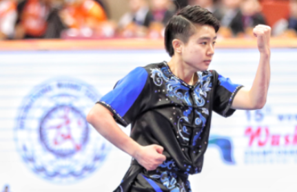 6岁练武，13岁获20枚金牌！重庆女孩代表中国出战，站上最高领奖台！