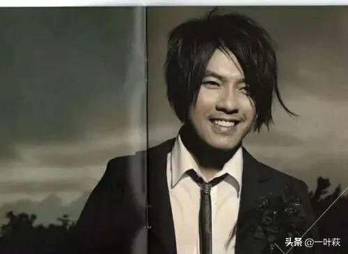 盘点华语乐坛十首经典备胎歌曲，看看是不是都在你的歌单里吧