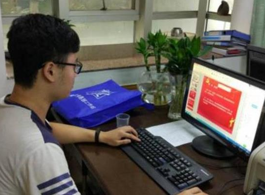 大学生或迎来好消息，符合要求可免试成公务员，职位还能到干部级