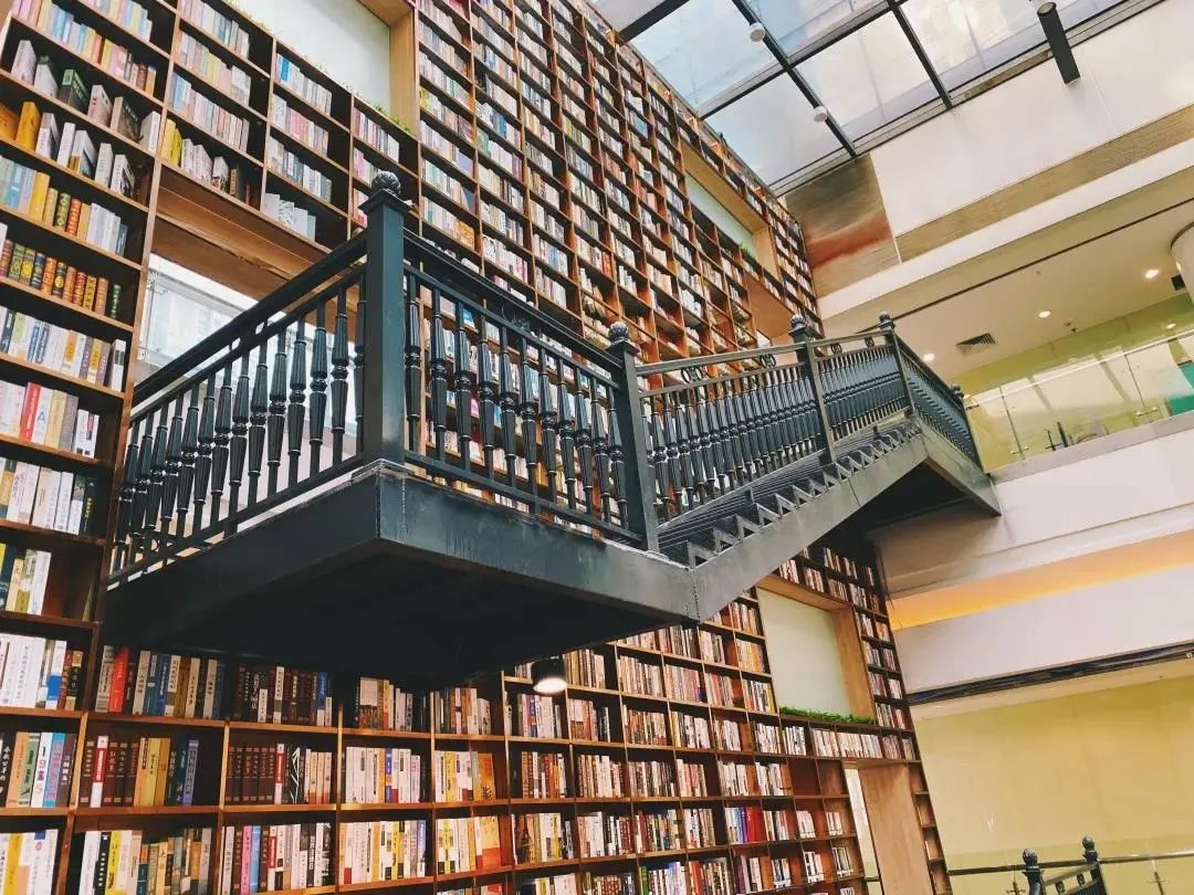 忍不住告诉你！广州的这些宝藏图书馆，真的超靓