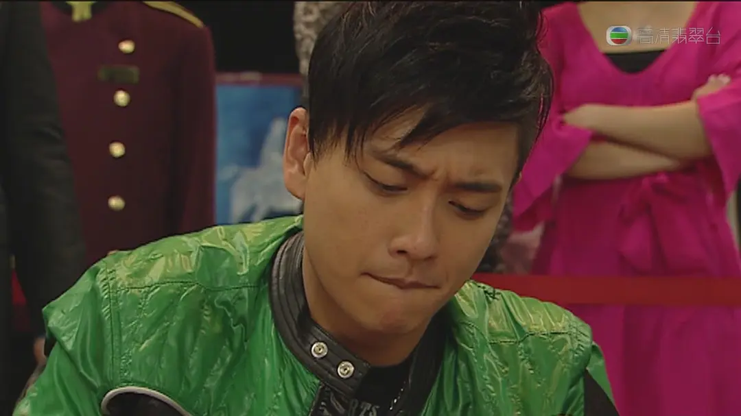 富豪警探绑匪,被困酒店7天,密闭空间讲人性,十年前的tvb就有了