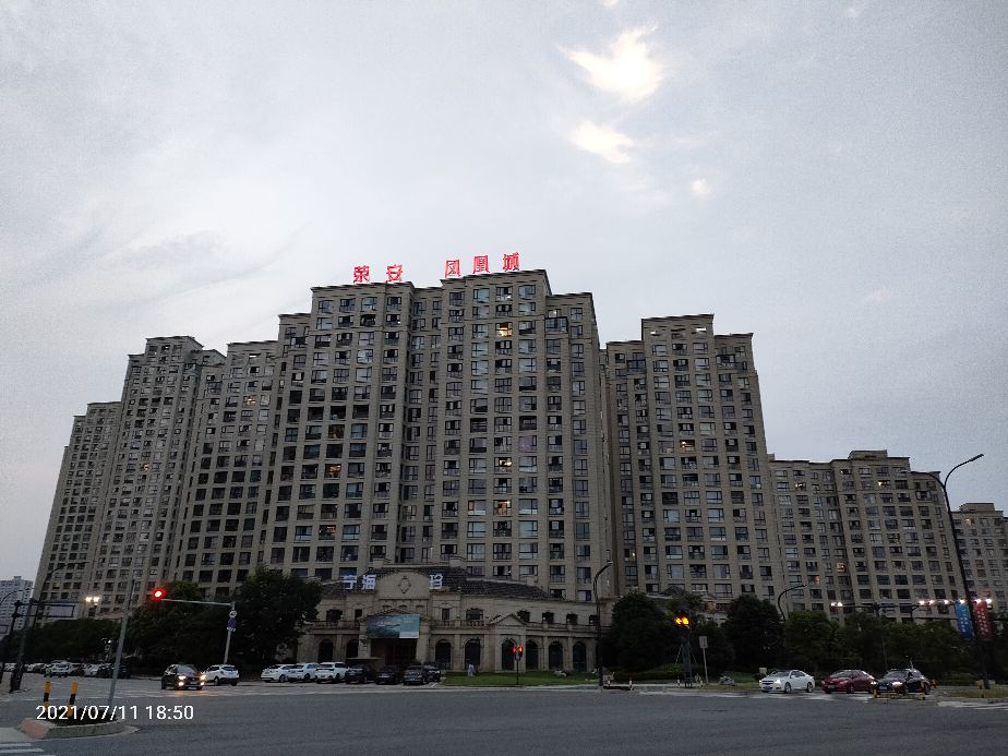 骑车的日子里，风霜雨雪，鸟语花香自风流