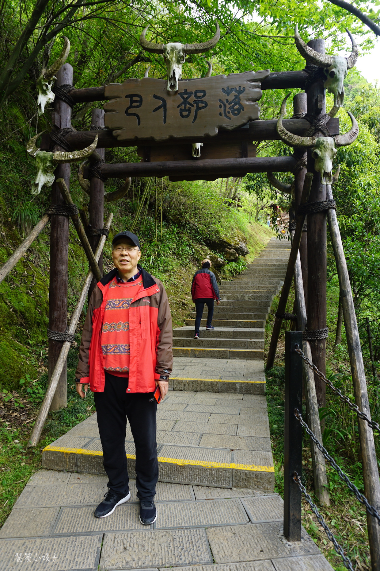 大自然最奇的景色，大瀑布穿山，秀美又壮观——神农架自驾行(6)