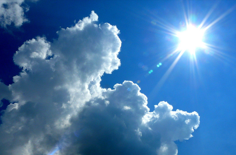 长时间看电脑手机,蓝光真的会危害眼睛吗?