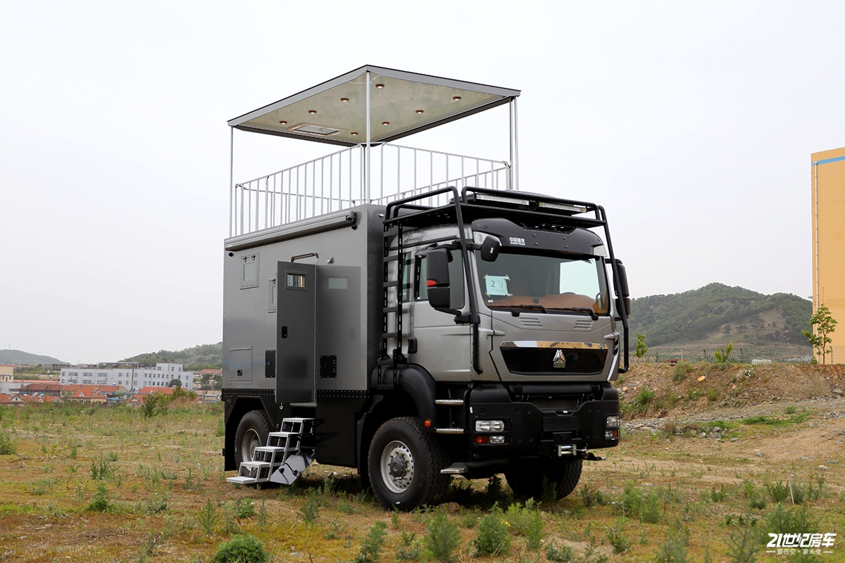 性能不逊进口man,这款四驱重卡房车能不能成为中国重汽的骄傲?
