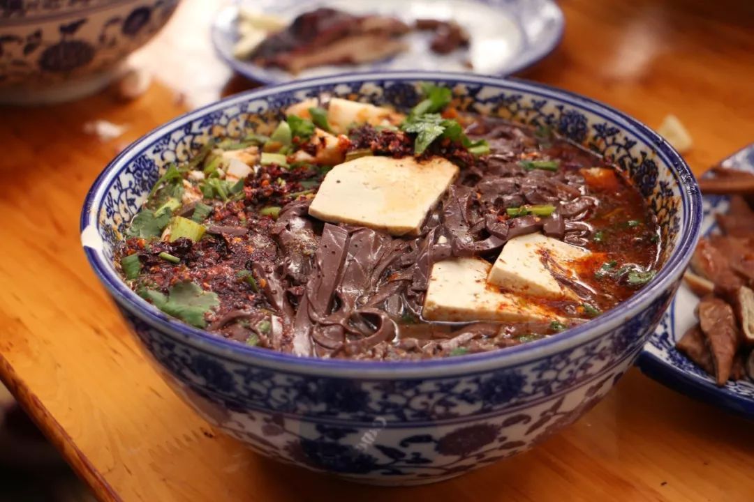 散文丨张同武:老西安都爱吃的"粉汤羊血"