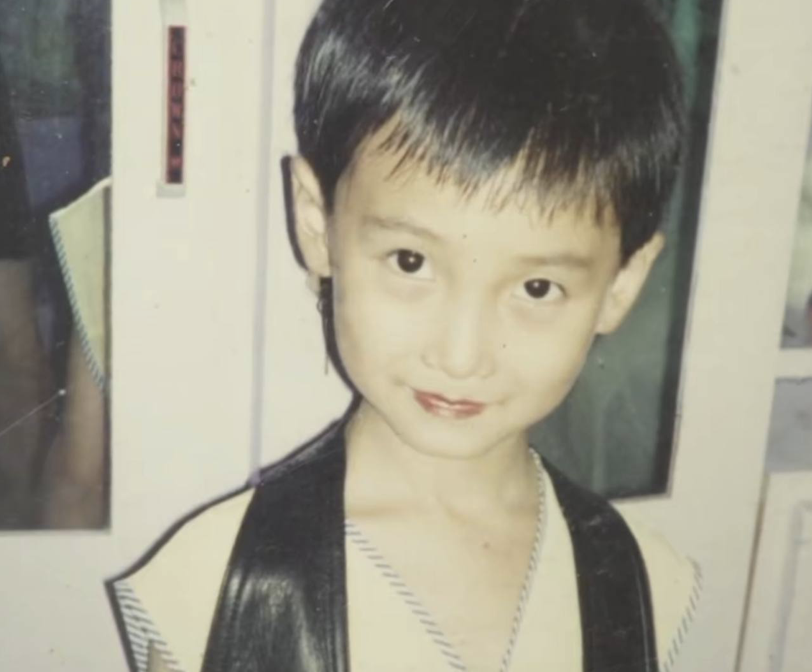 他是优秀大学生、全国道德模范，为何要在10年后变性成女人？