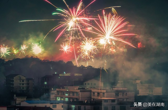 高考喜报传佳音，湖南多地高中成绩出炉，看是不是你所在的学校