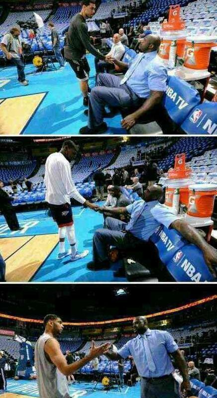nba还有哪些体现地位的瞬间（八种最体现球员地位的时刻，邓肯让奥胖起身，奥运谁地位高谁首发）